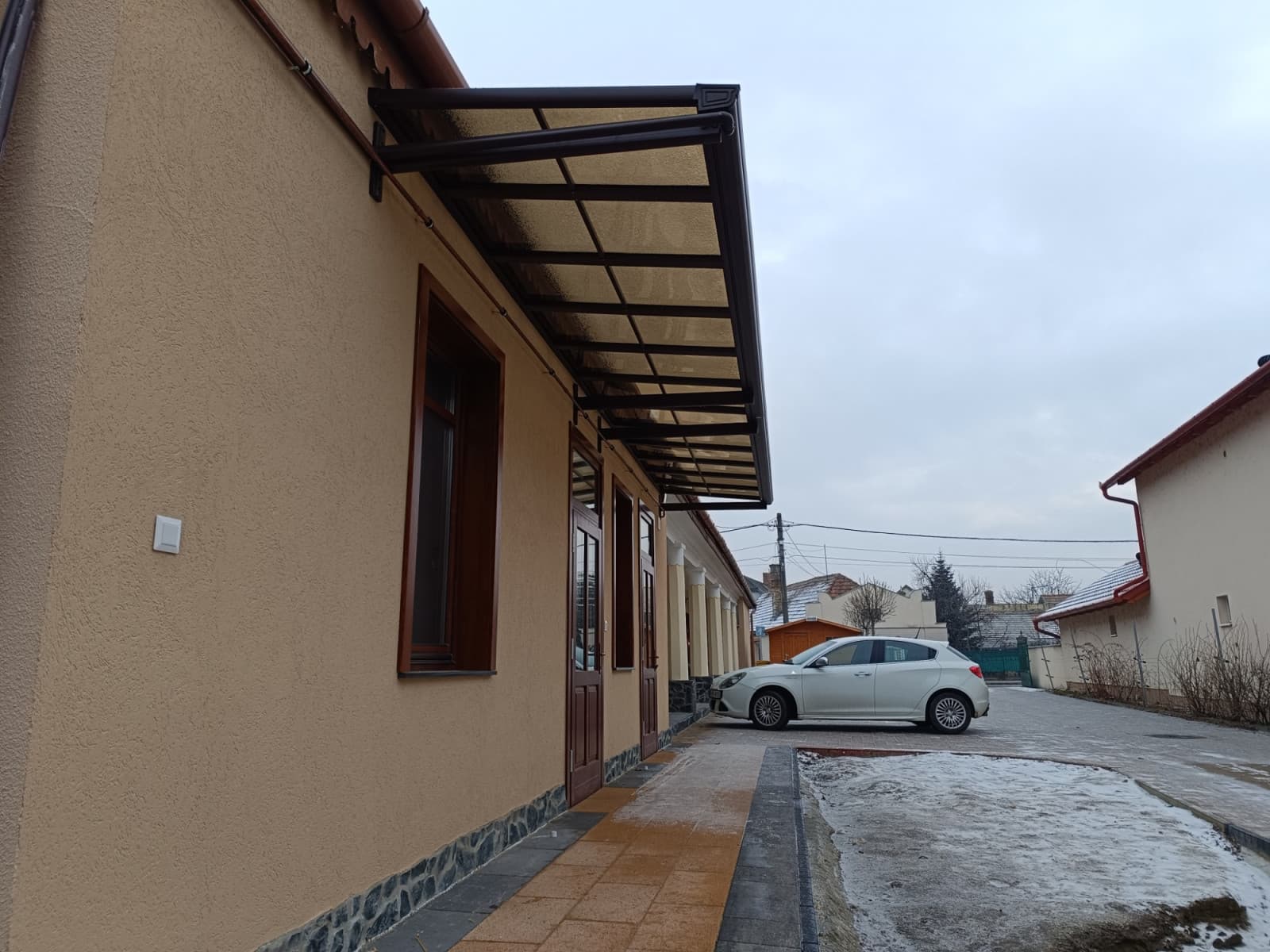 Autóbeálló referenciák 4 – eredeti fotó 1